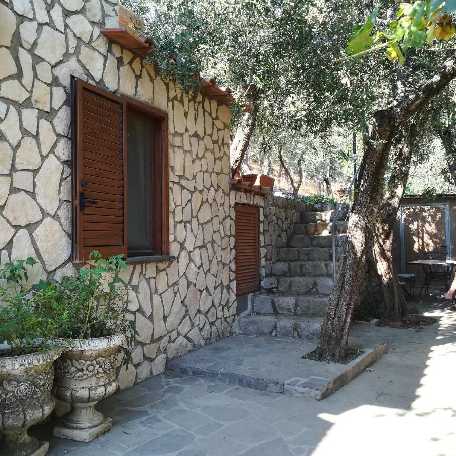 La Mandra, Cottage Tra Gli Ulivi Vico Equense Bagian luar foto